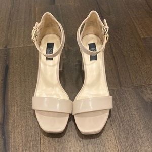 Jones Nee York Torelli Heels